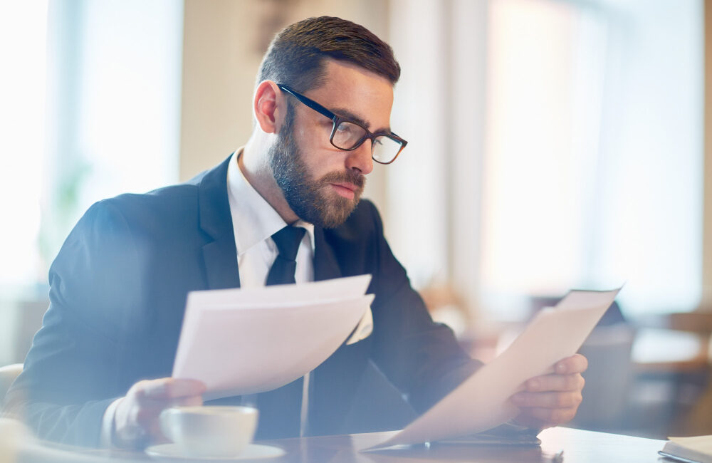 Skup nieruchomości z komornikiem – poradnik dla właścicieli